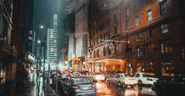 装货柜智能机器人